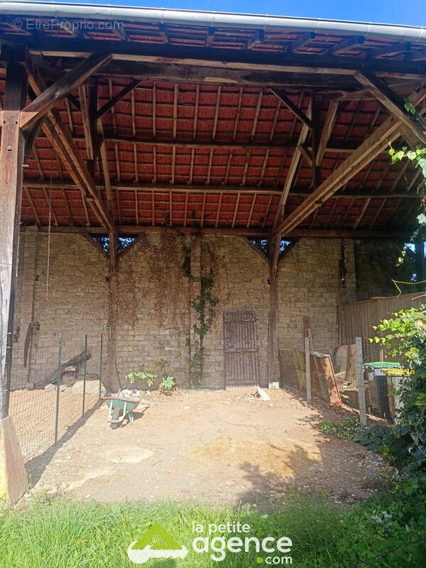 Maison à SANCERGUES