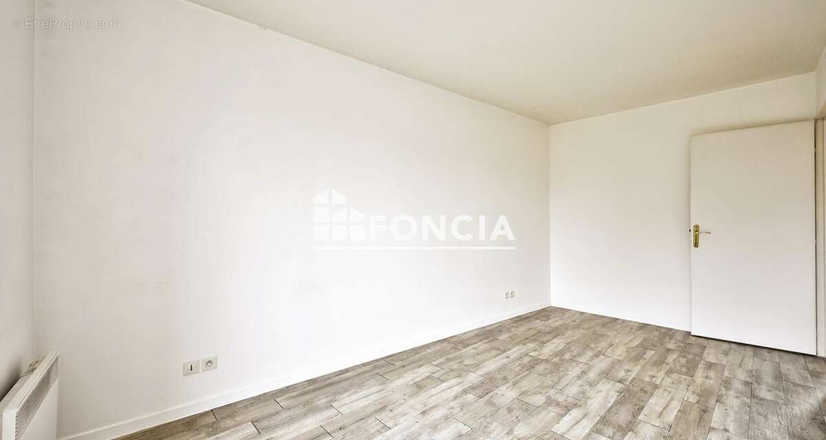 Appartement à SAINT-CYR-L&#039;ECOLE