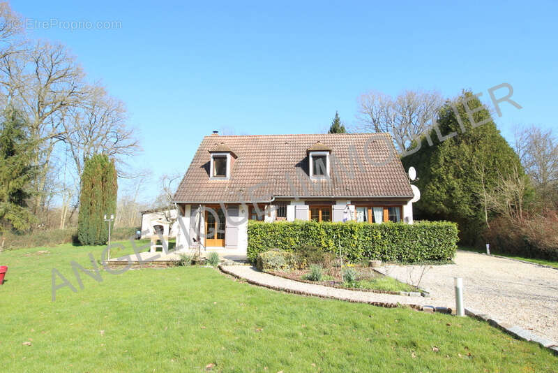 Maison à SENANTES