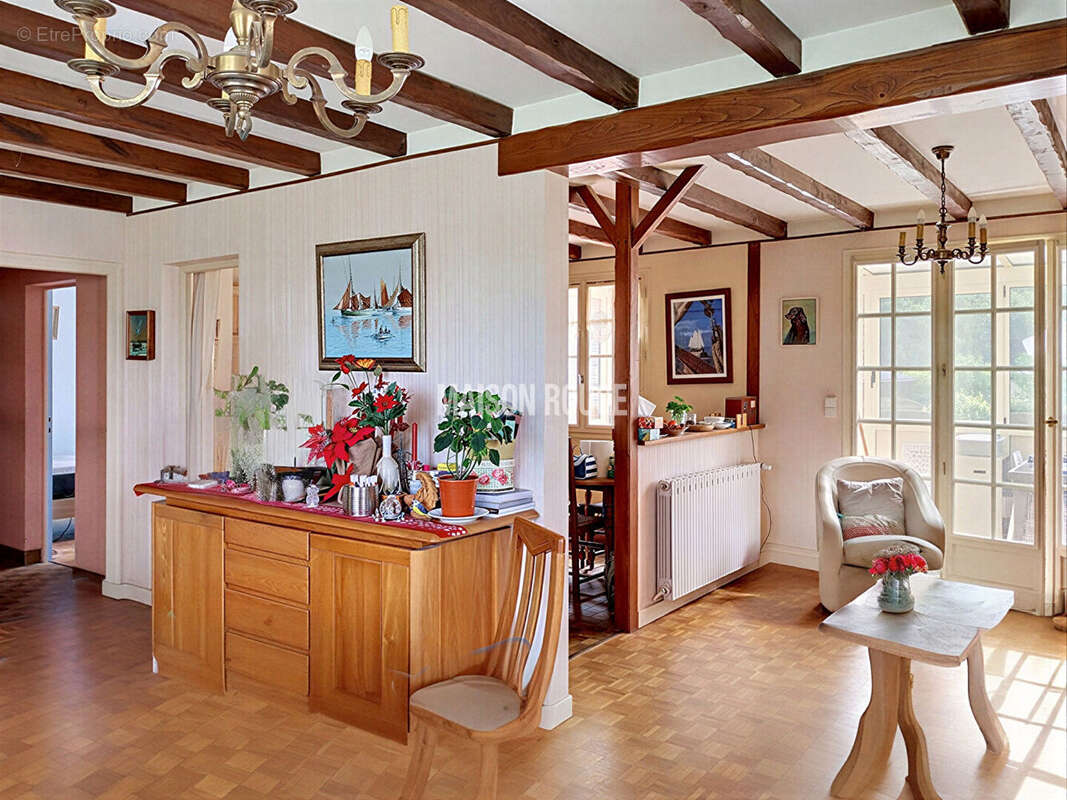 Maison à vendre à Plouha , 4 chambres, proche plage avec gîte indépendant, jardin et potentiel locatif - photo 3