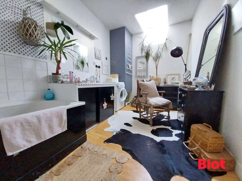 Maison à SAINT-HELEN