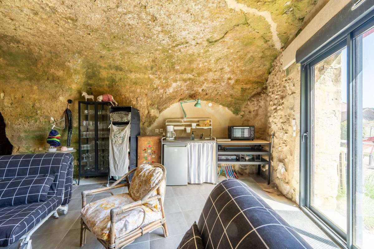 Maison à SAINT-ETIENNE-DE-CHIGNY