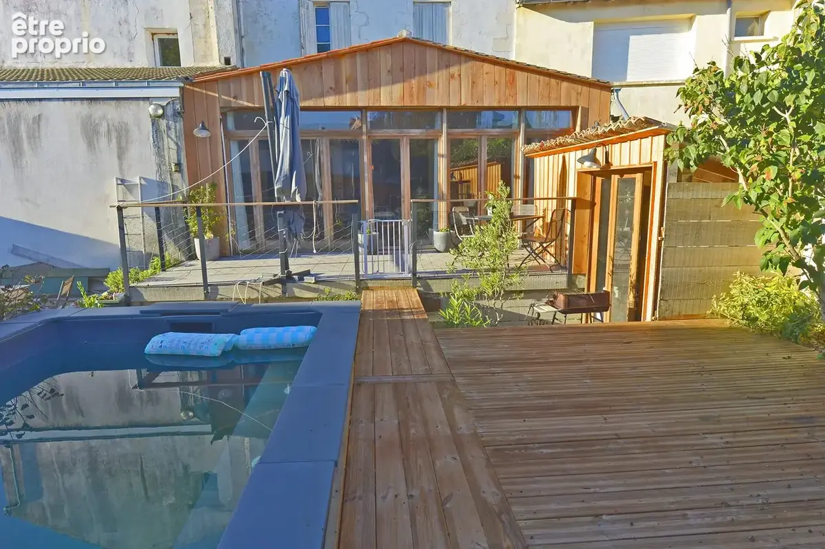 Maison 275 m² à Cozes  - photo 7