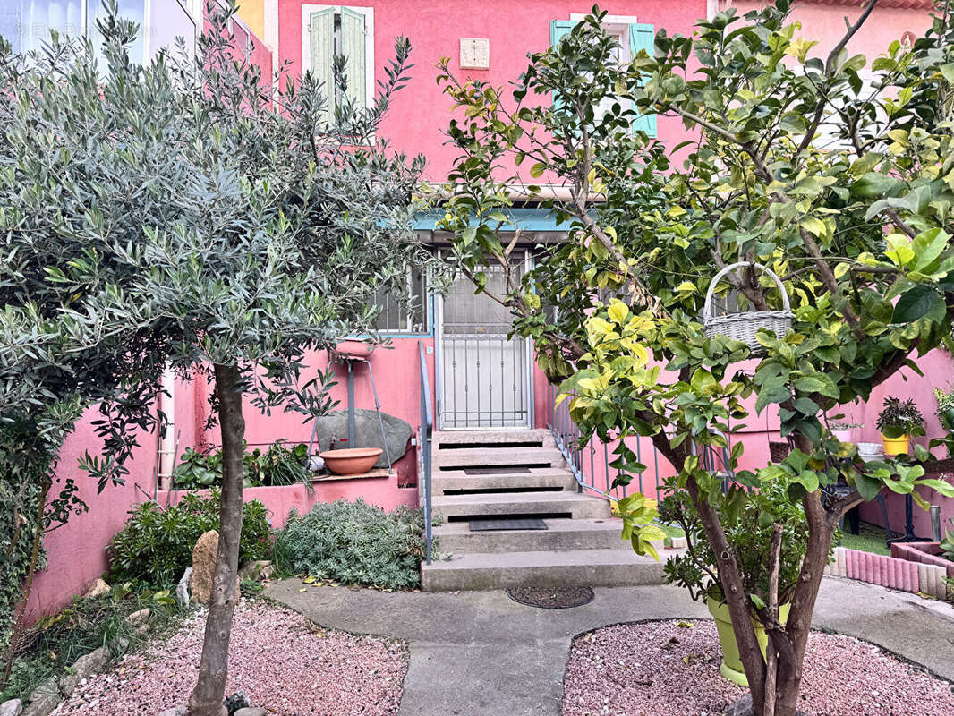 Maison Ensues La Redonne 4 pièce(s) 96m² - photo 9