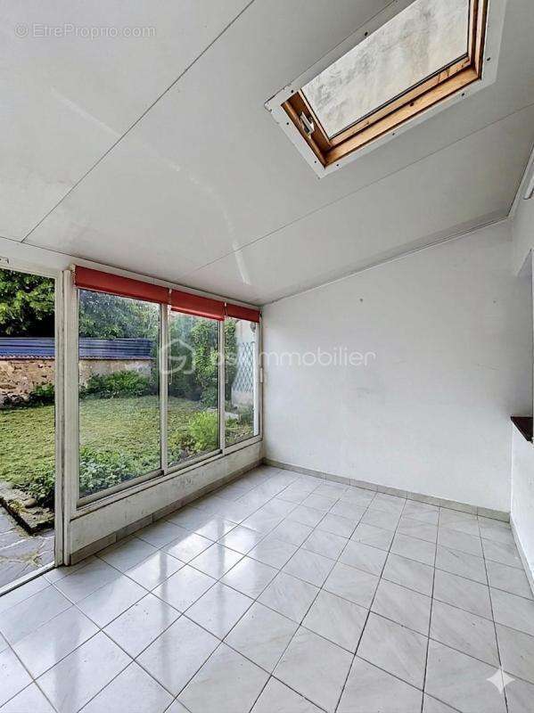 Maison à CHARLY