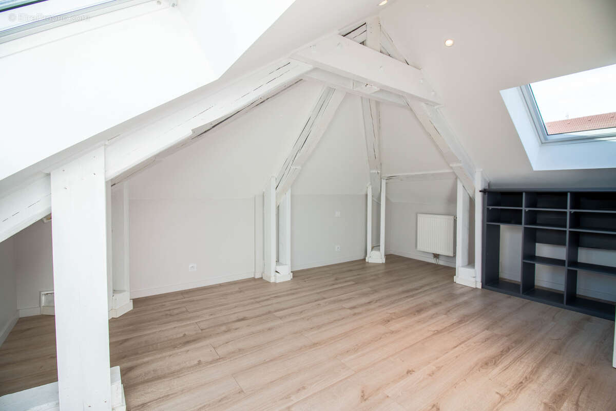 Appartement à GROISY