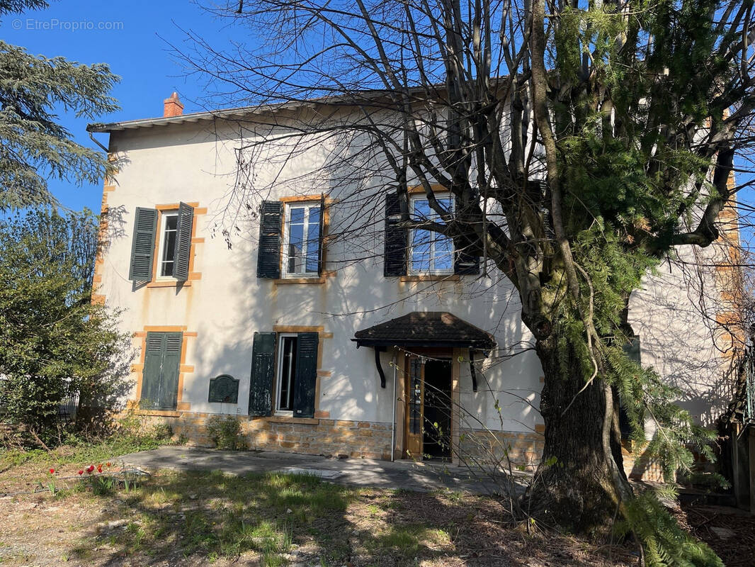 Maison à LIMAS