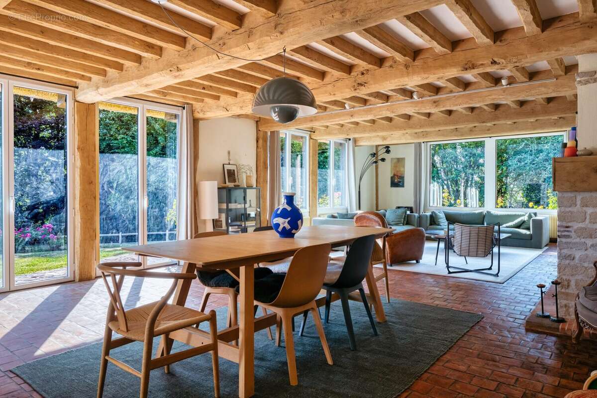Maison 231 m² à Pont-L'eveque  - photo 9