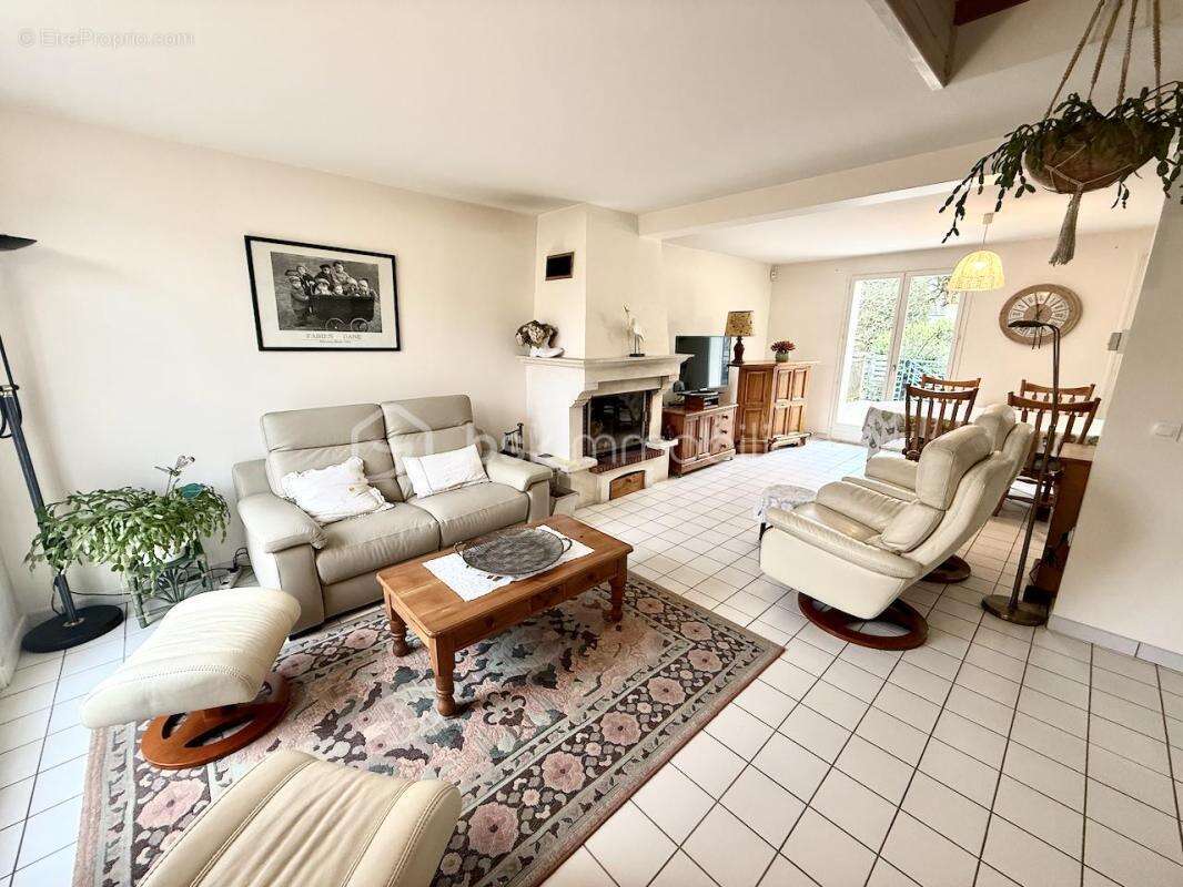 Maison à VILLIERS-SUR-ORGE