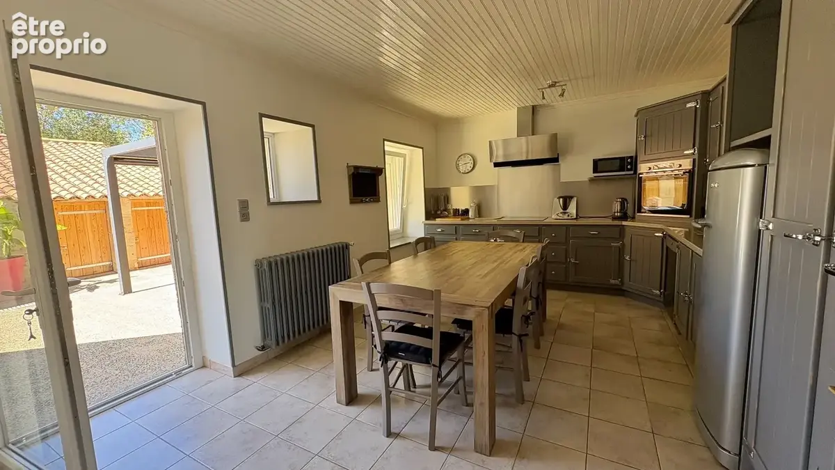 EXCLUSIVITE CHAURAY - longère T7 de 181m2 avec carport - photo 4