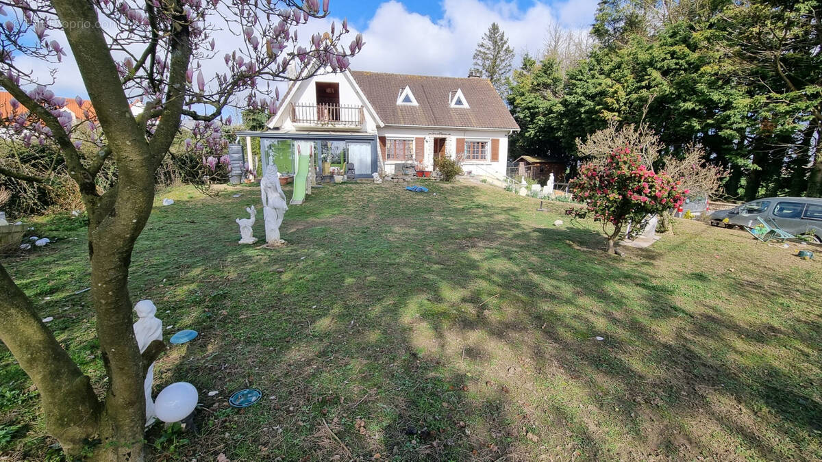 Maison à WIERRE-EFFROY