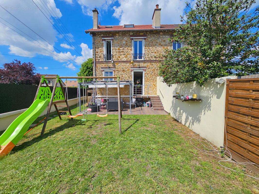 Maison à TAVERNY