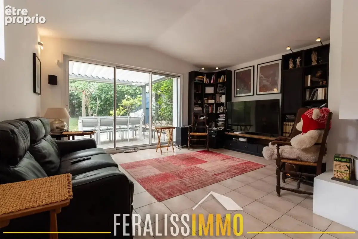 Maison atypique dans le village de Cergy ! - photo 7