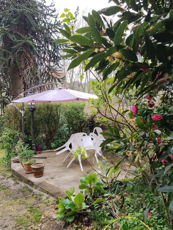 Maison à SAINT-LAURENT-DE-BREVEDENT