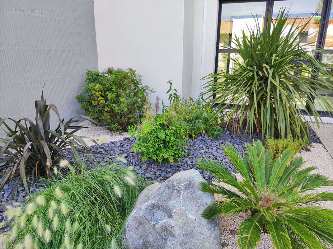 Appartement à SAUVIAN