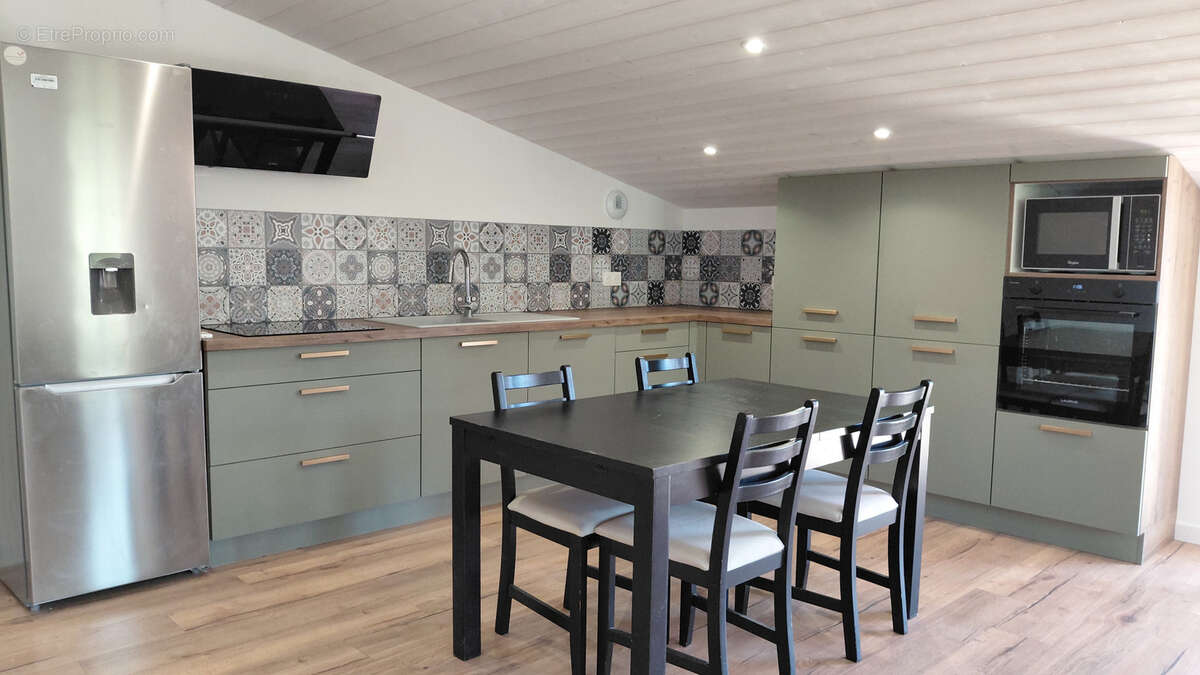 Appartement à ORCHAMPS-VENNES