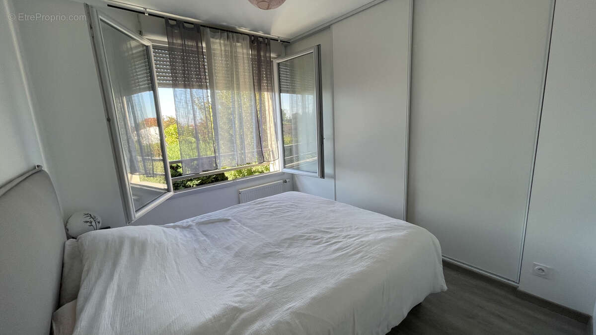 Maison à CASTELGINEST