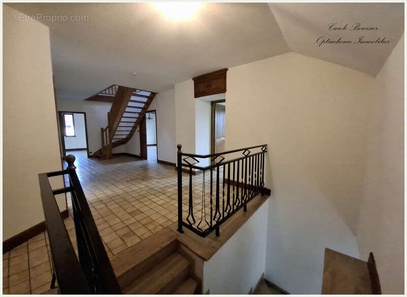 Appartement à LA NEUVEVILLE-SOUS-CHATENOIS