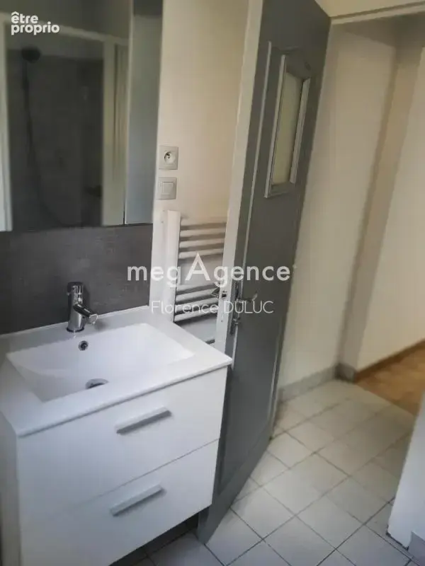 Maison coeur de ville renovee  avec patio - photo 13