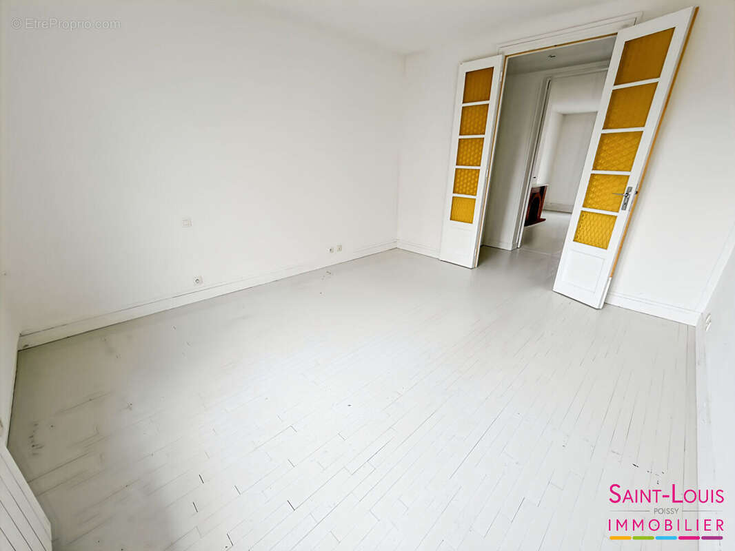 POISSY - Centre ville Appartement Poissy 3 pièces - photo 3
