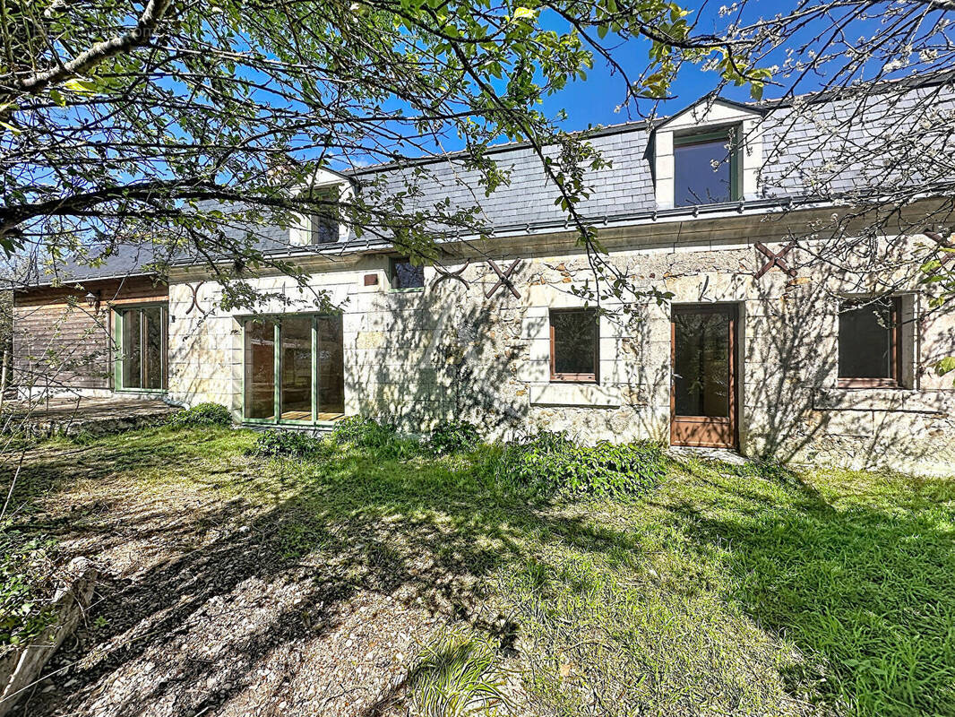 Maison à BRISSAC-QUINCE