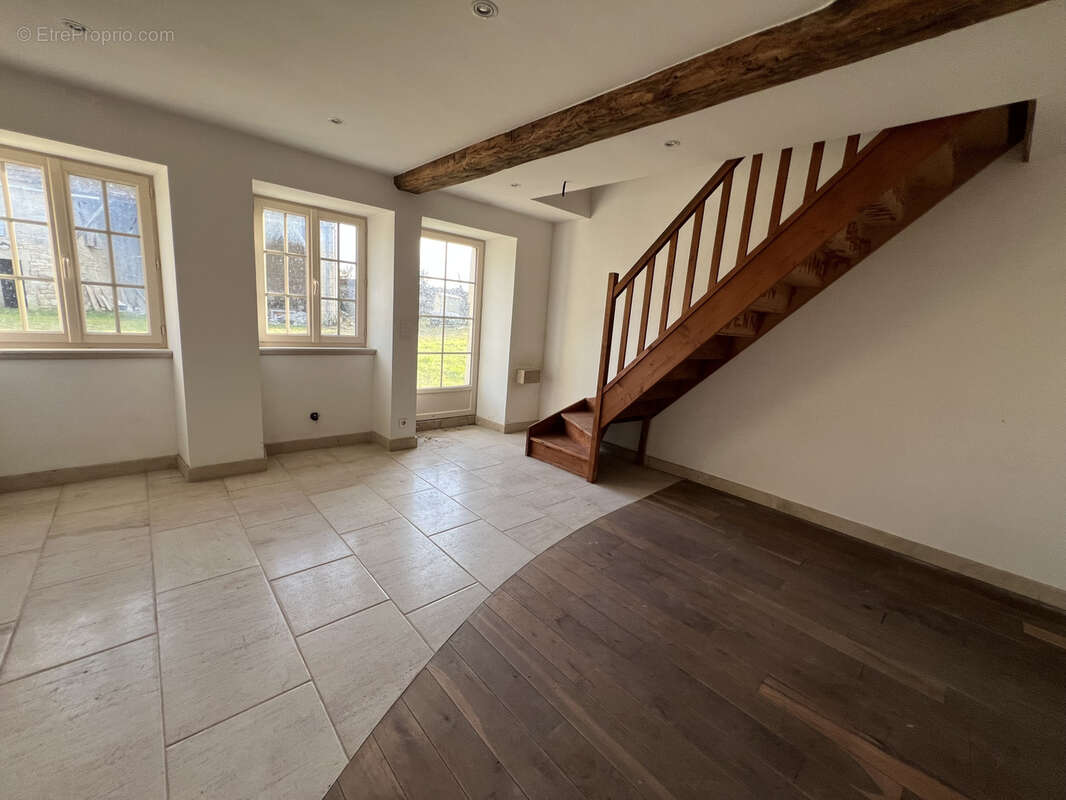 Maison à ETAIS