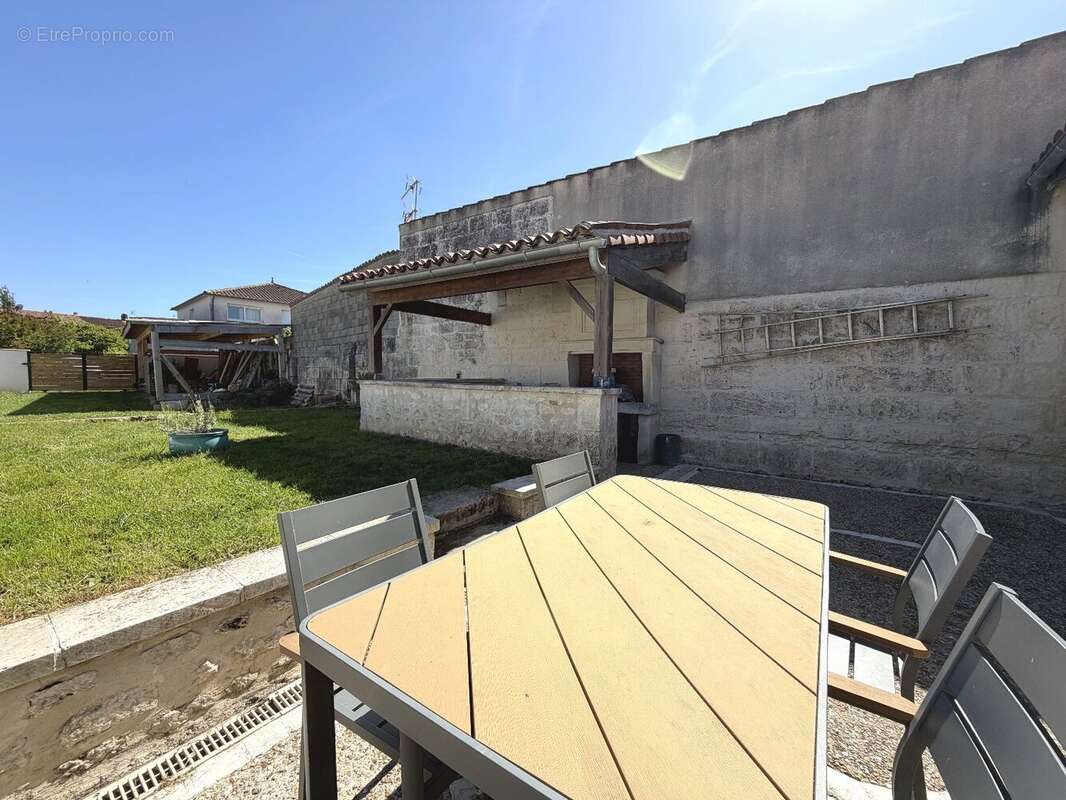 Maison à PONS