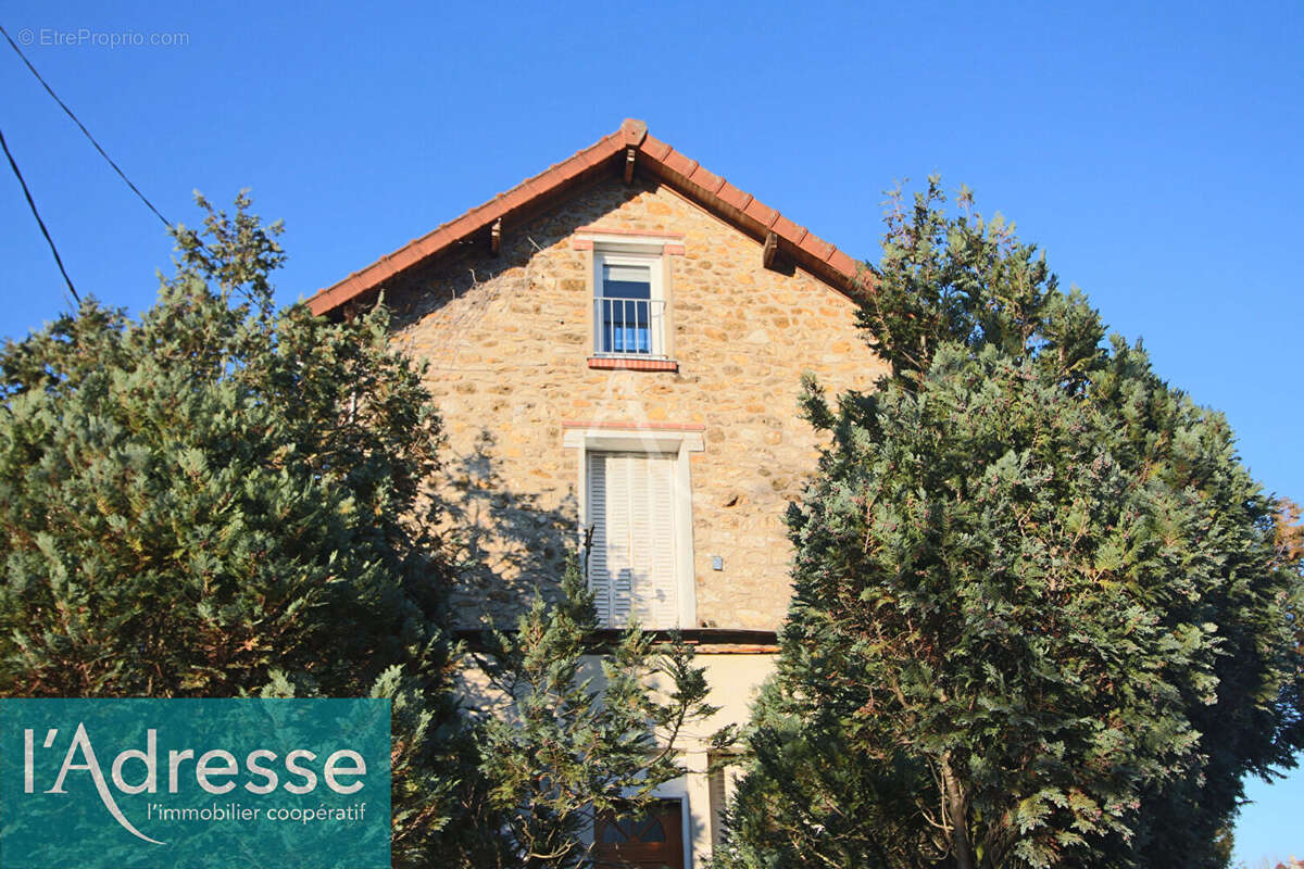 Viry-Châtillon (91) - Spécial Investisseur - Immeuble de rapport - photo 2