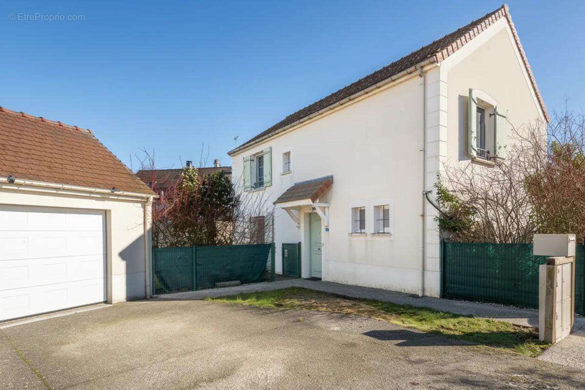 Maison à ROUVRES