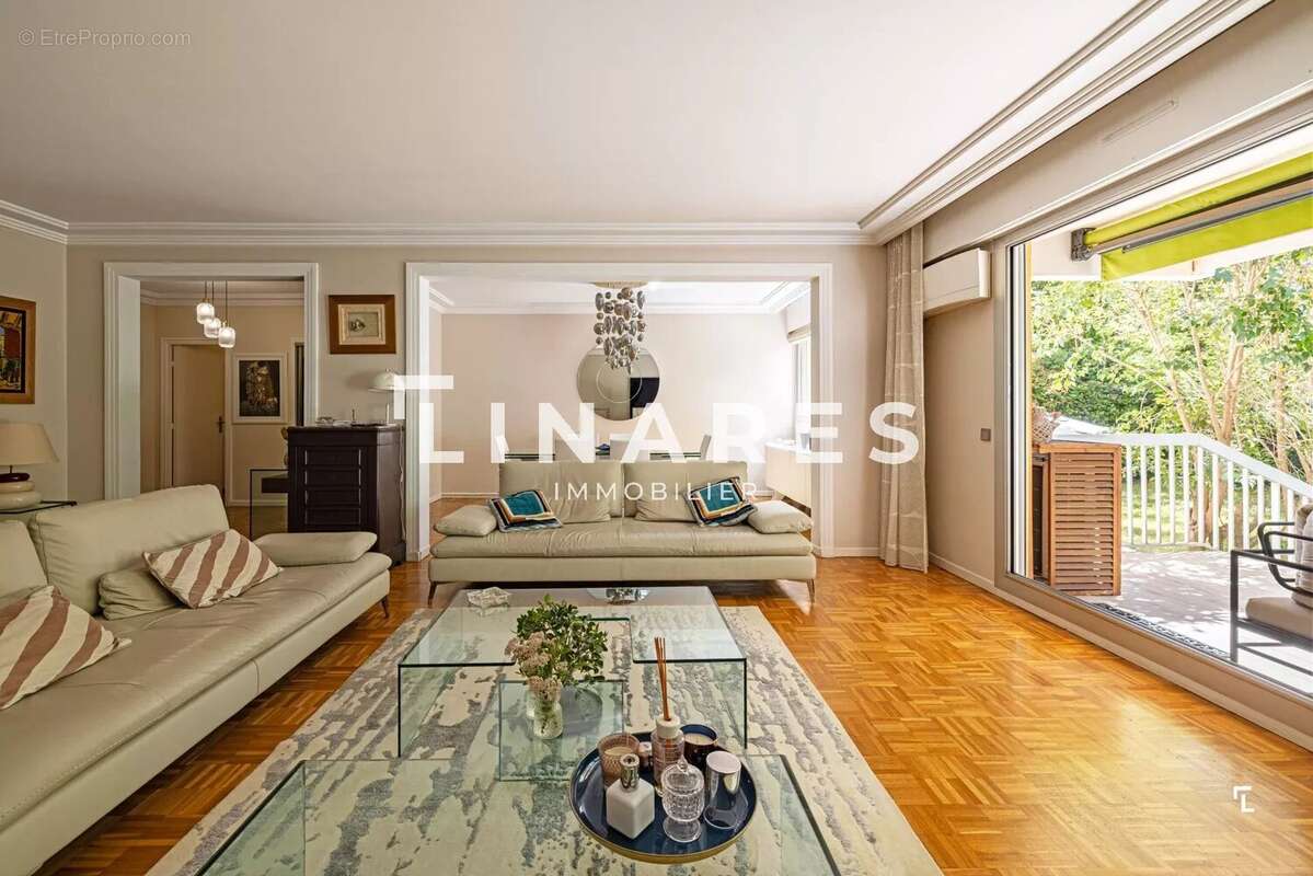Appartement à MARSEILLE-9E