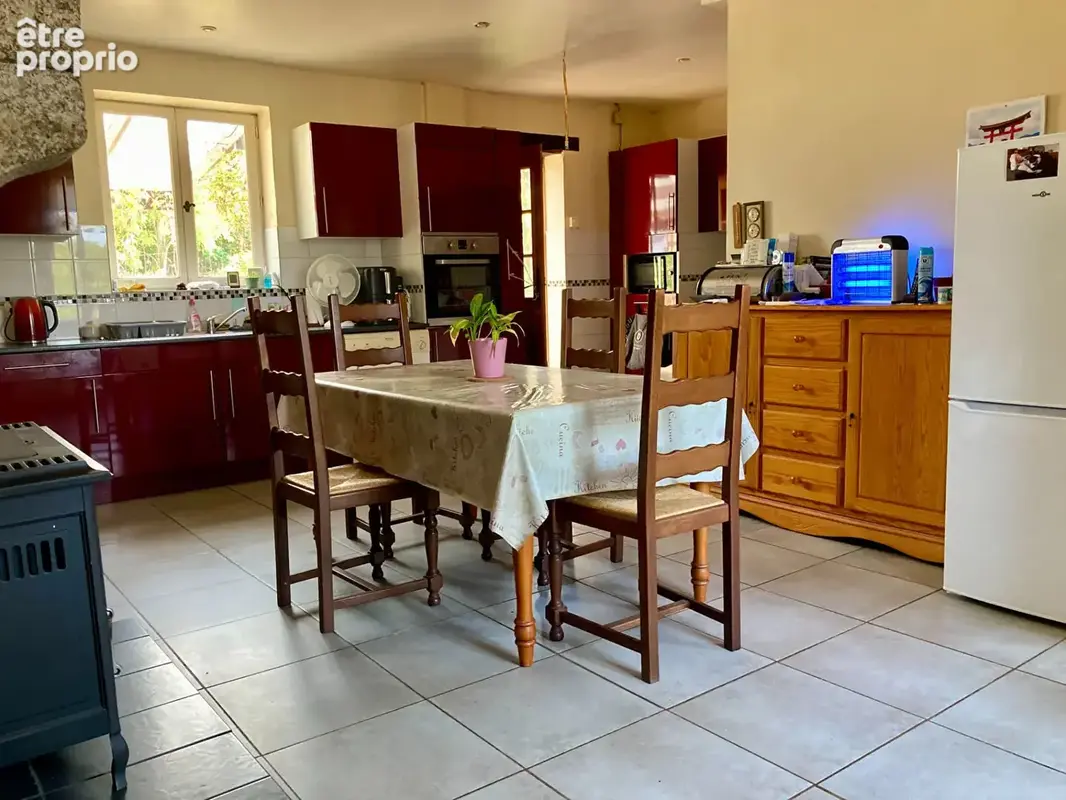 Maison 7 pièces 225 m² à vendre à Scille (79240) - photo 2