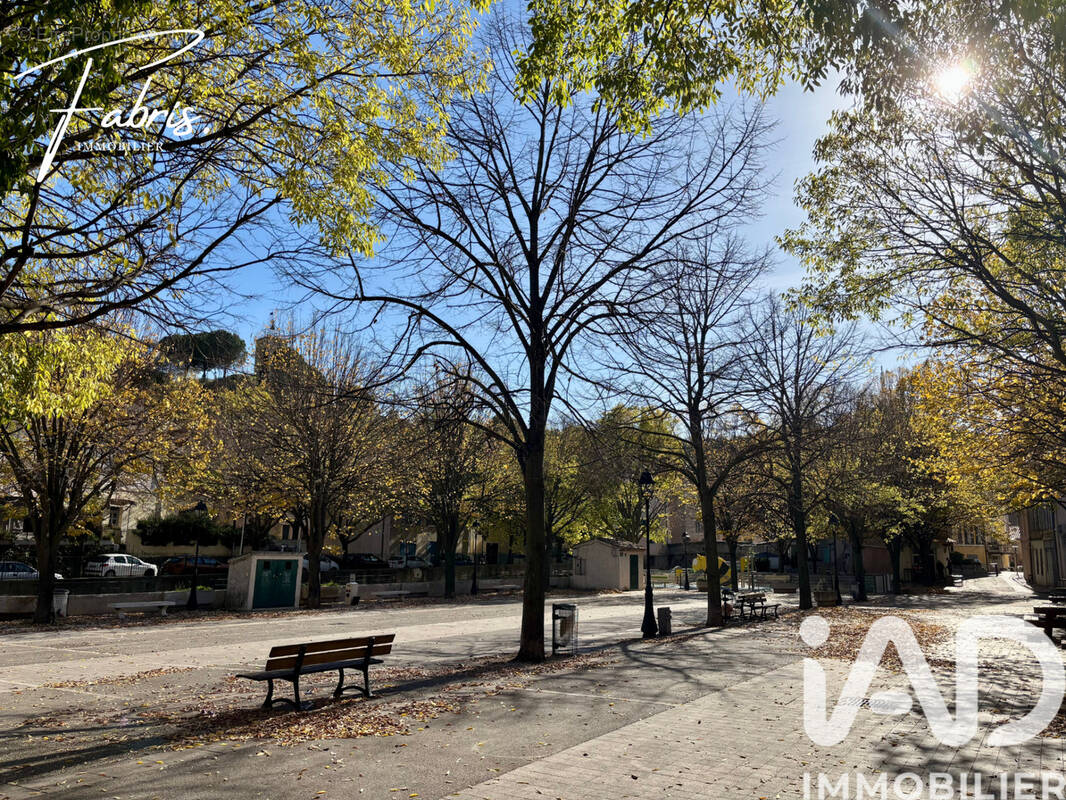 Photo 1 - Appartement à ROQUEVAIRE