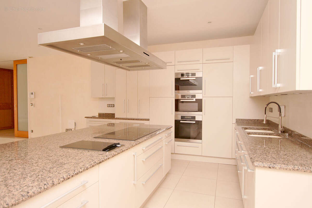 Maison à SAINT-PIERRE-DE-CHANDIEU