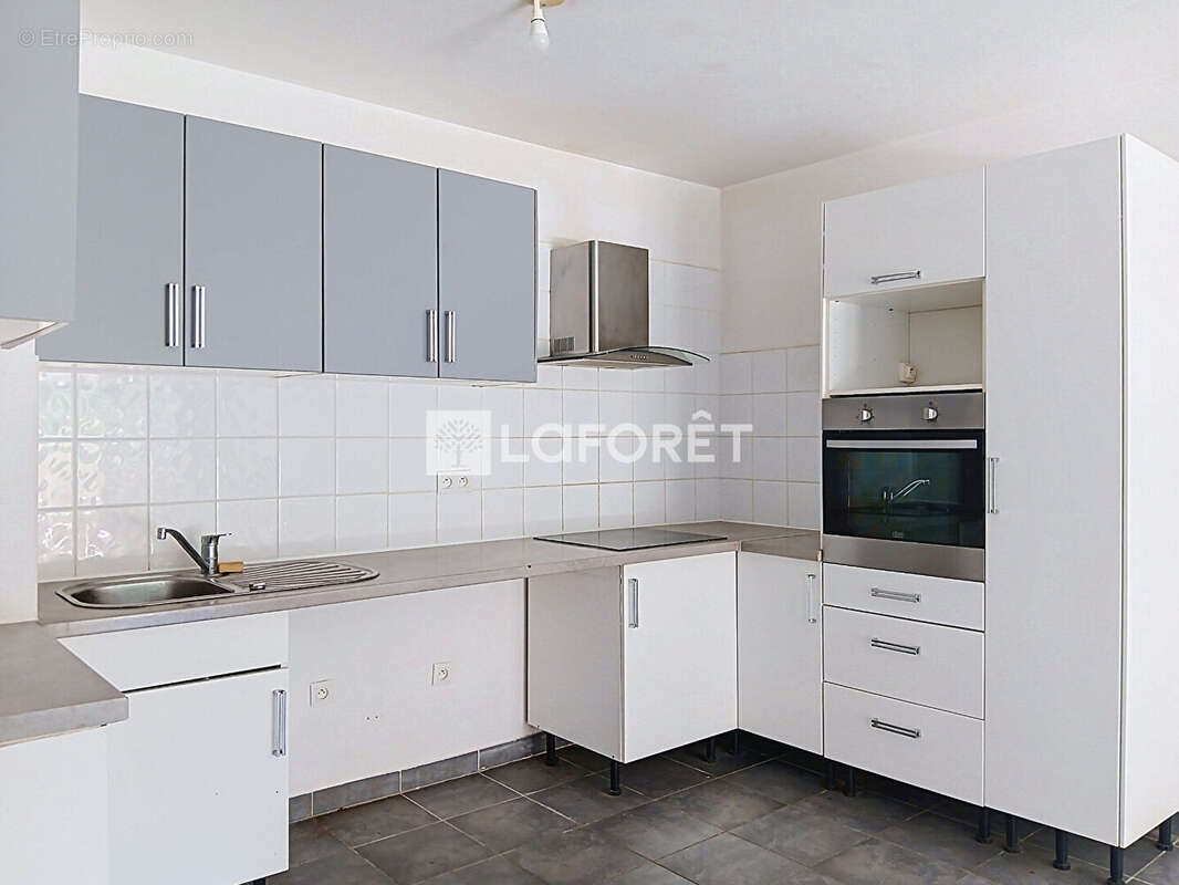 A VENDRE A Juvignac Appartement de type trois pièces 59 m2 - photo 2