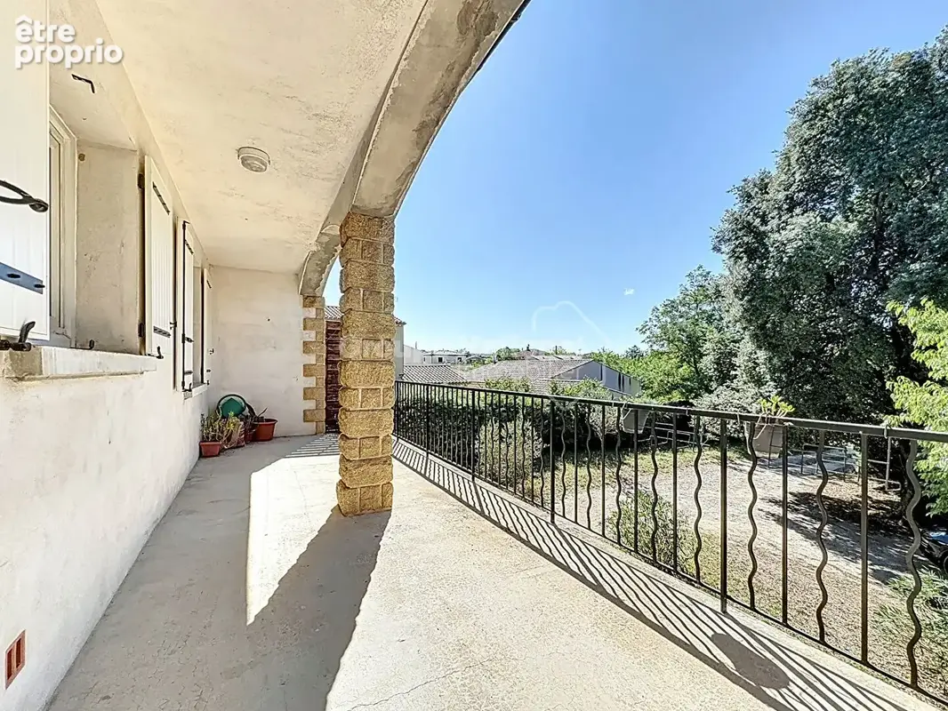 Maison à BOLLENE