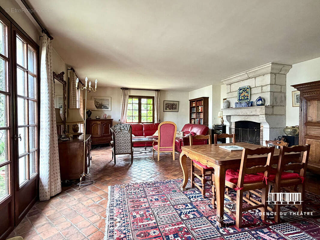 Maison à LOUVIGNY