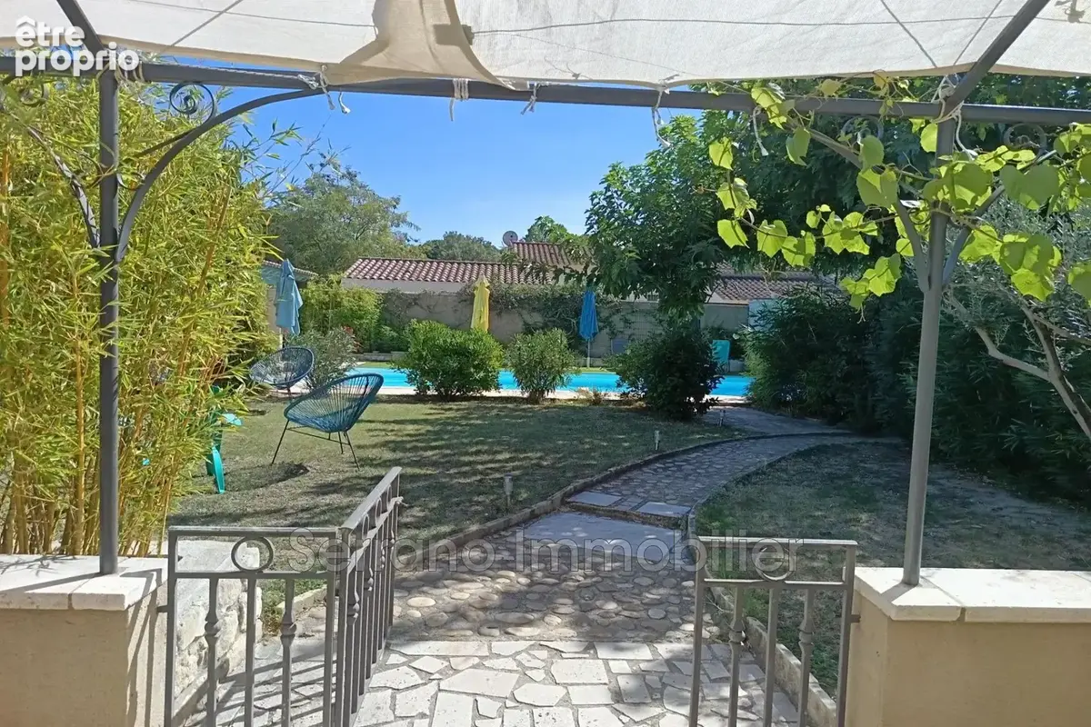 Maison 4 pièces 100 m² à vendre à Eyragues (13630) - photo 5
