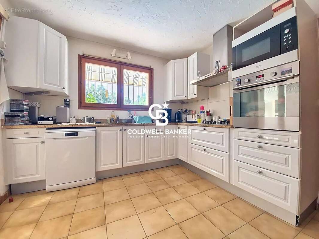 Maison à LES ISSAMBRES