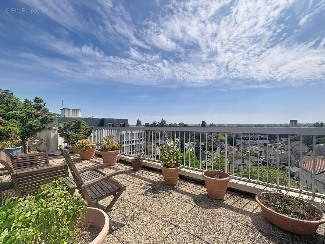 Appartement à SAINT-CYR-SUR-LOIRE