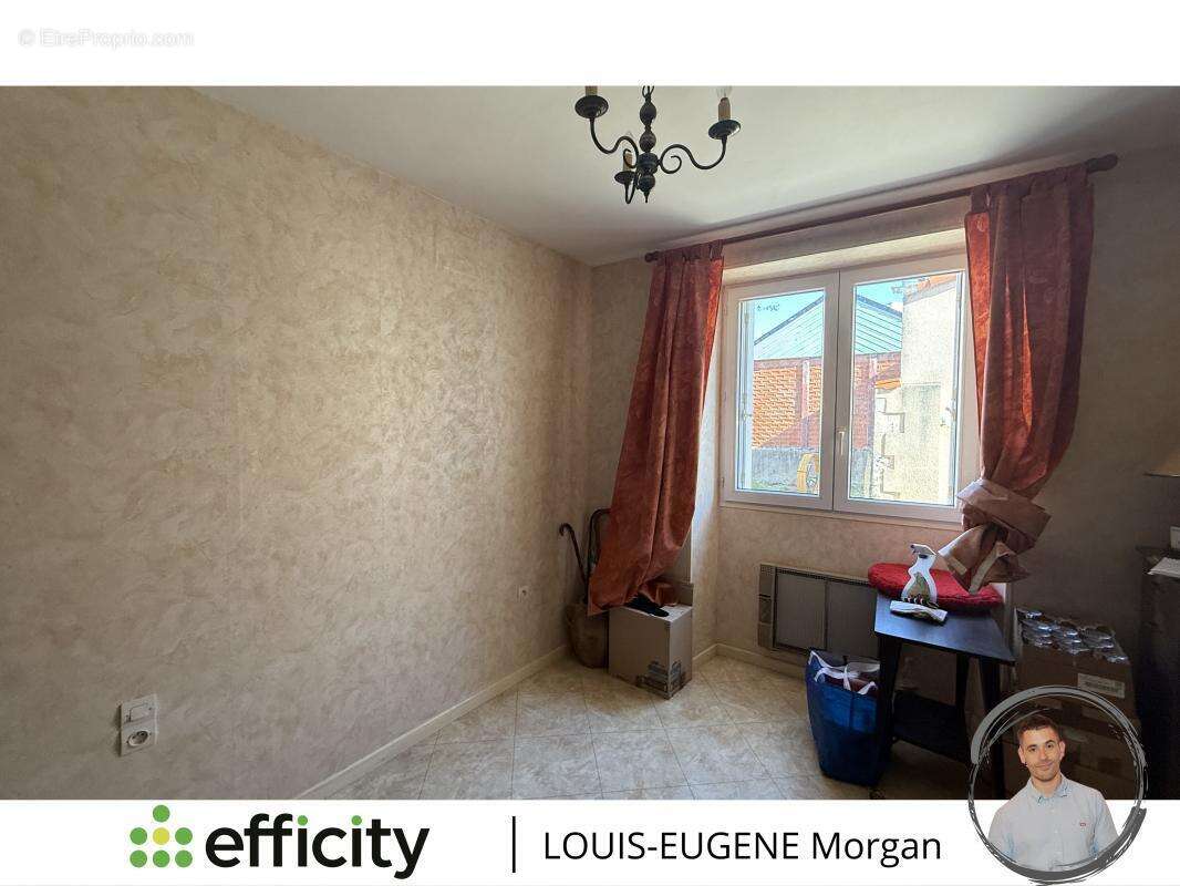 Maison à USSON-DU-POITOU