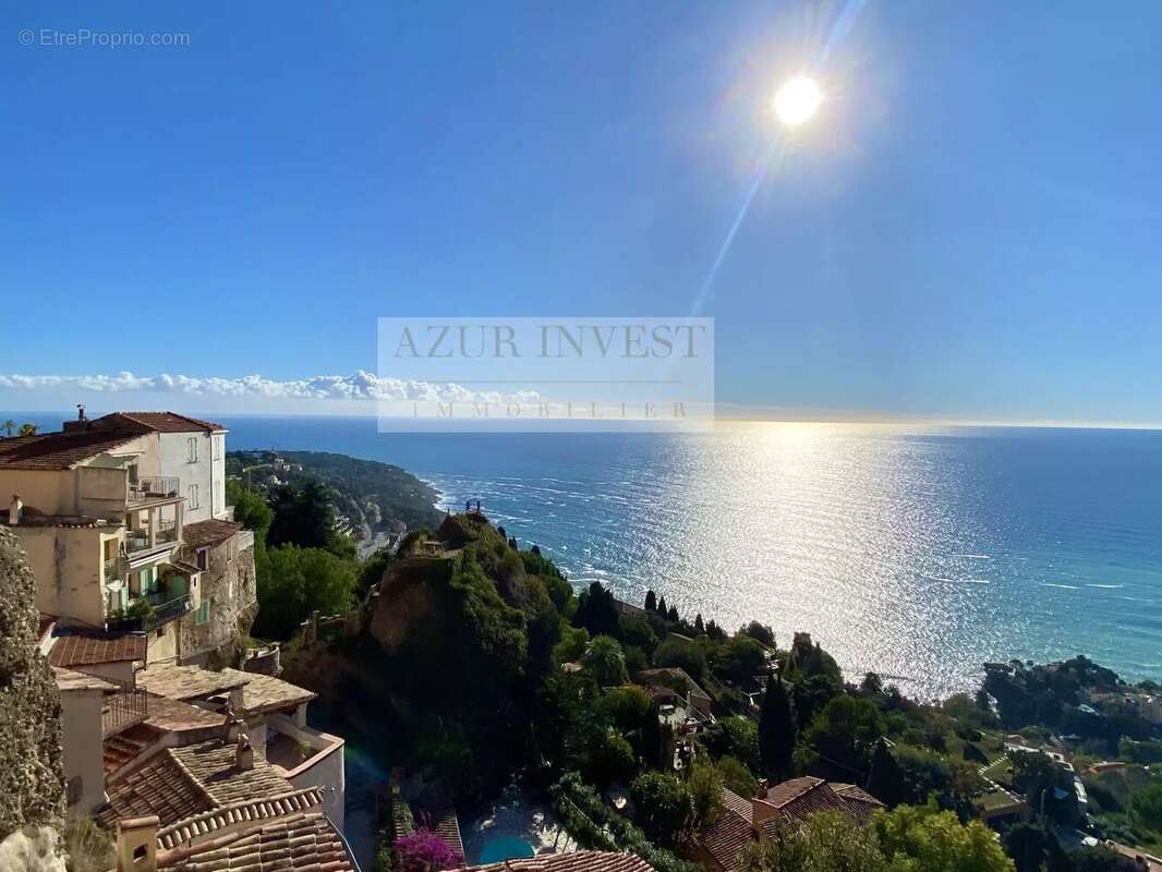 Appartement à ROQUEBRUNE-CAP-MARTIN