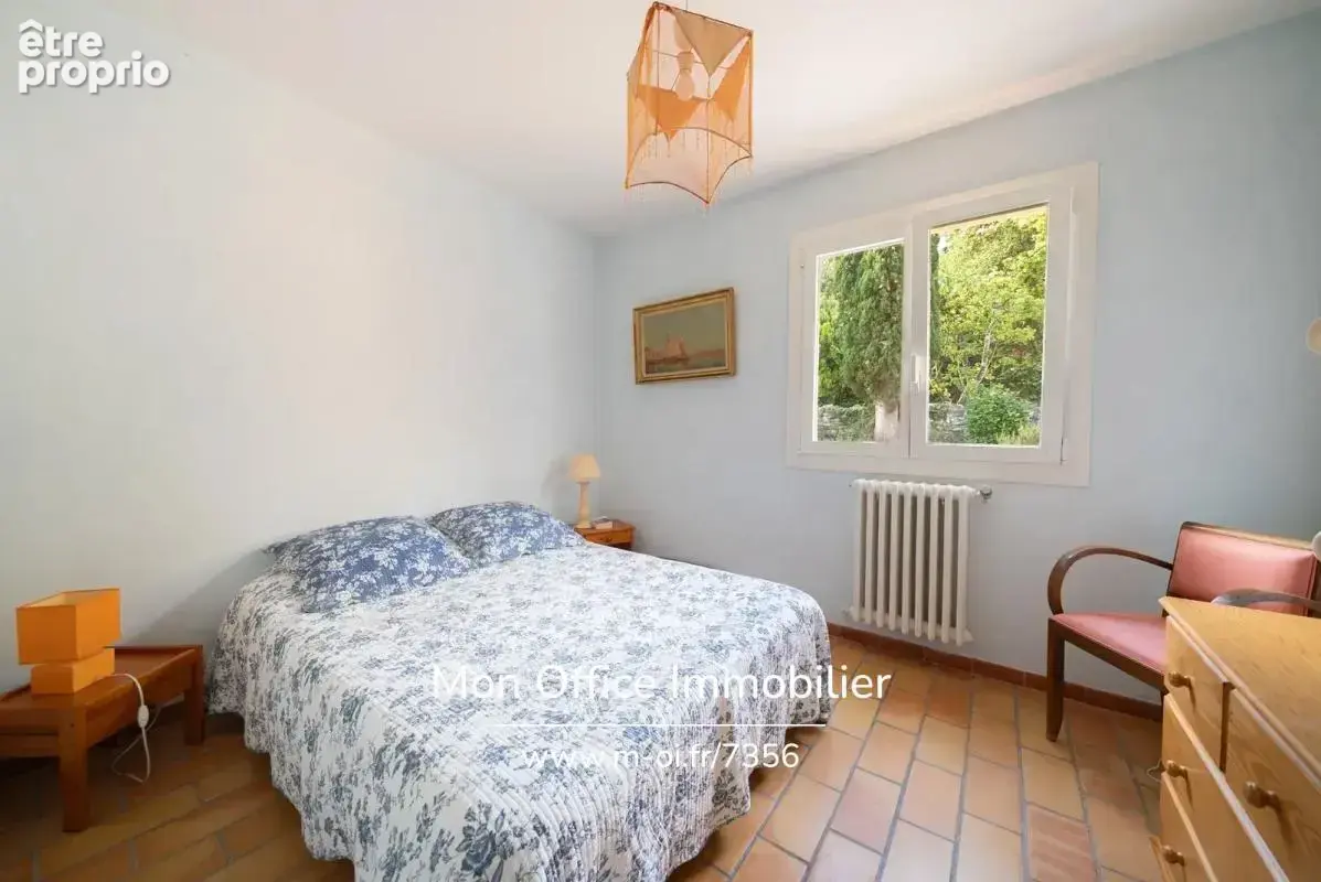 Référence : 7356-MAC - Maison 7 pièces avec piscine, dépendance et garage - photo 14