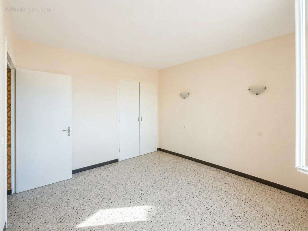 Maison de 1970,130m² sur un terrain de 1125m² - photo 4