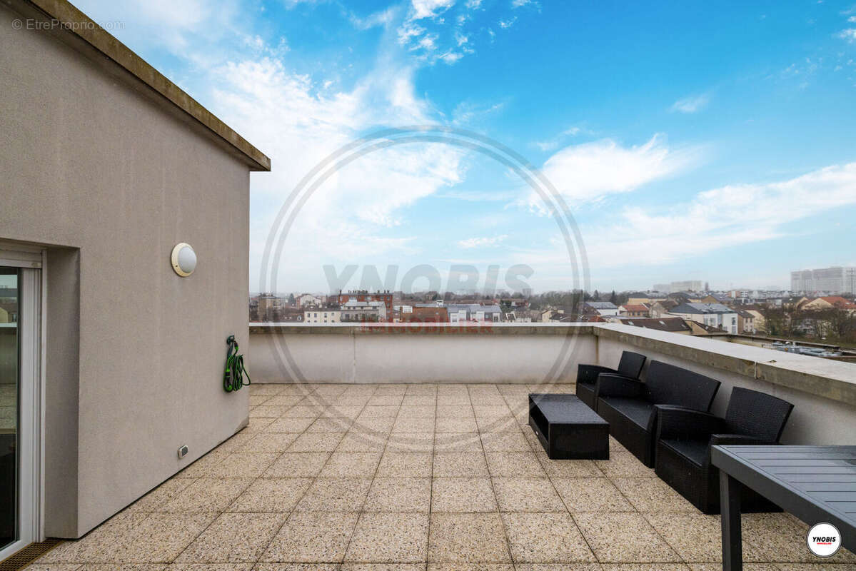 Appartement à STAINS