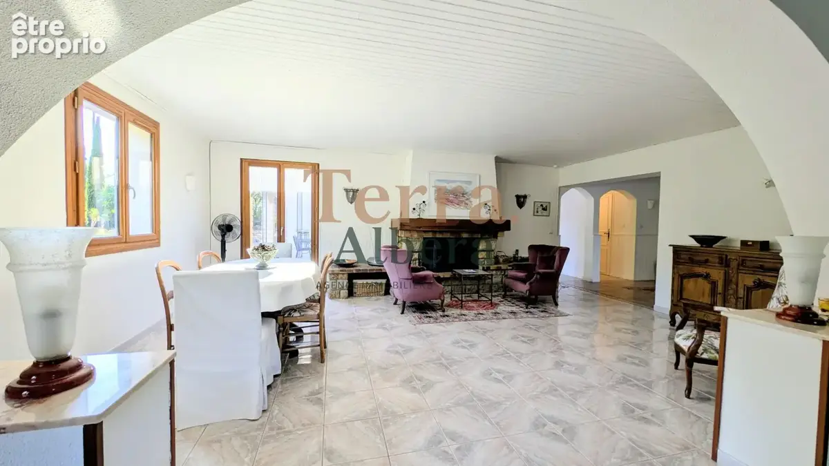 Laroque-des-Albères — Villa de standing, piscine et appartement indépendant - photo 5