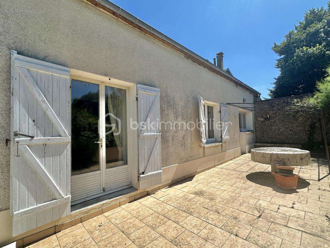 Maison à BUSSY-LE-REPOS