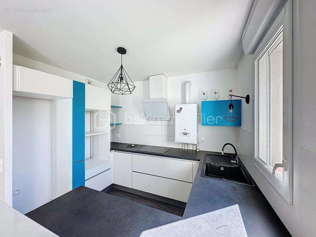 Maison à SAINT-PIERRE-DU-PERRAY