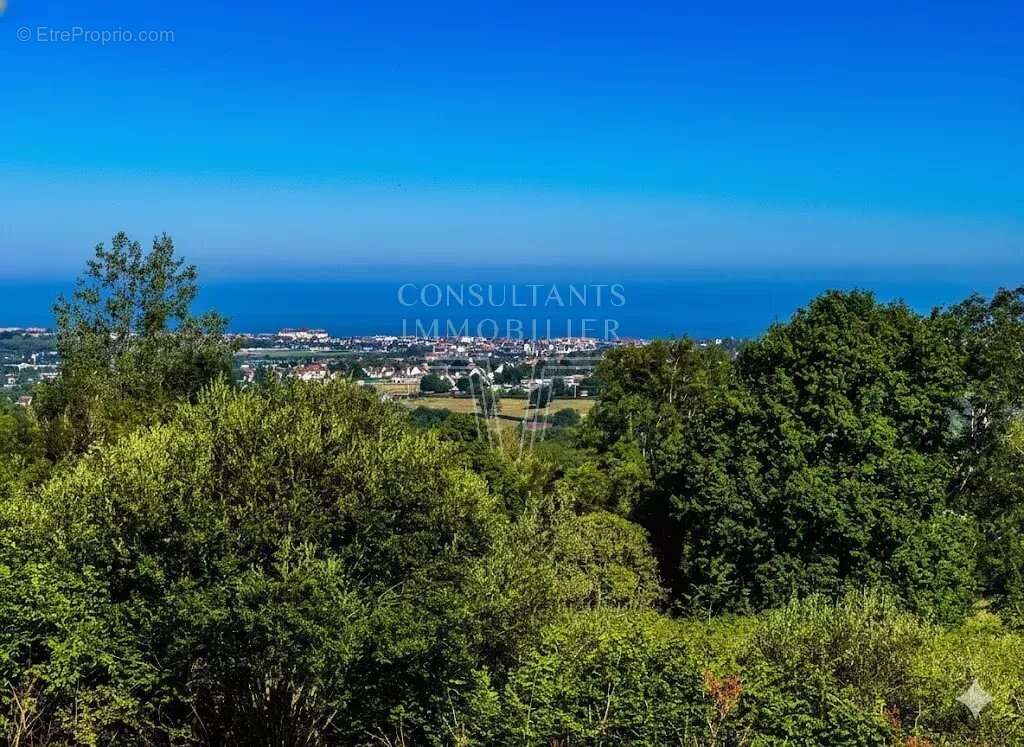 Maison à TROUVILLE-SUR-MER