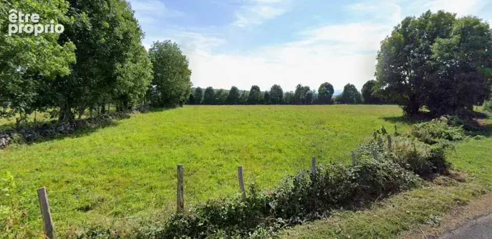 Terrain à SAINT-FARGEAU-PONTHIERRY