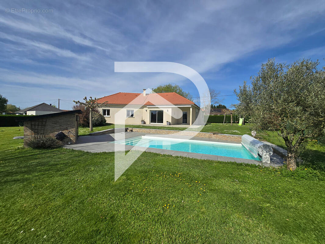 Maison à HAGETAUBIN